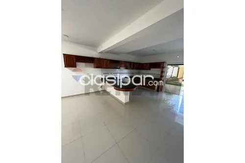 Casa-Venta-PY Central Villa Elisa — foto 3