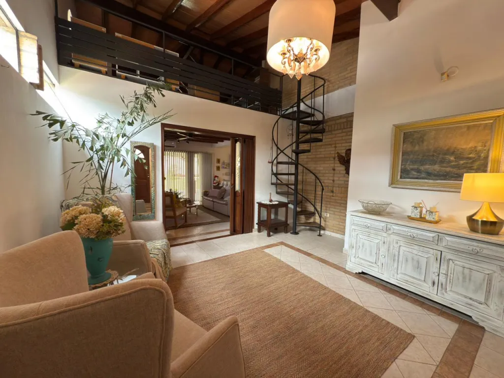 VENDO CASA EN ZONA RECOLETA - ASUNCIÓN — foto 2