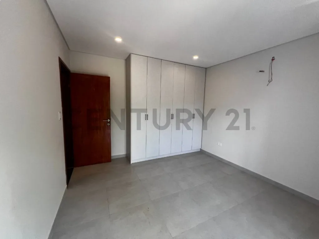 CASA A ESTRENAR EN BARRIO PARAISO, LUQUE — foto 2