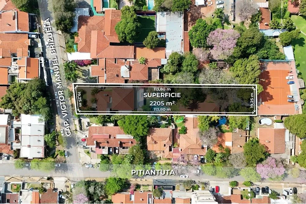 AMPLIA RESIDENCIA BARRIO LAS MERCEDES - SUP TERRENO 2.200 m2 — фото 3