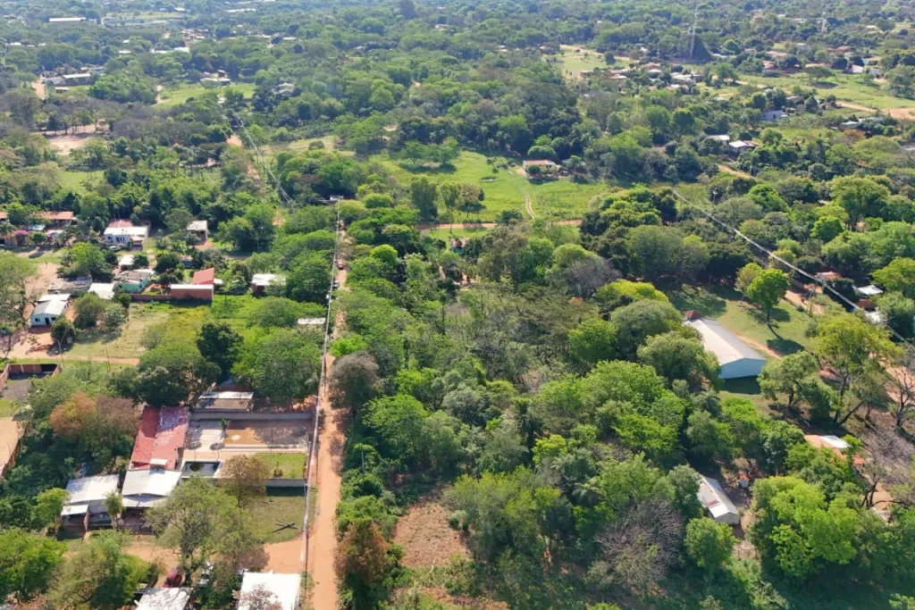AMPLIO TERRENO EN LIMPIO - LUQUE — foto 2