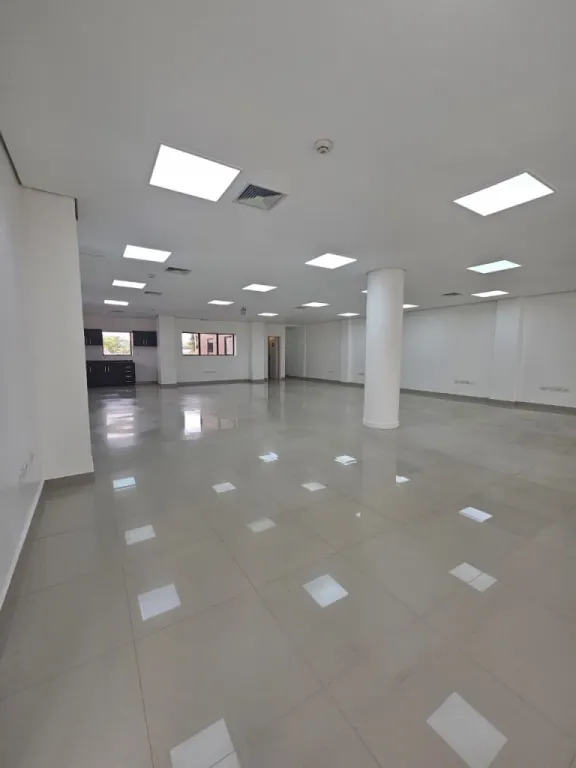 📍Alquilo oficinas en planta libre a pasos del Shopping del Sol - Bo Las Lomas COD A0733 — Foto 2