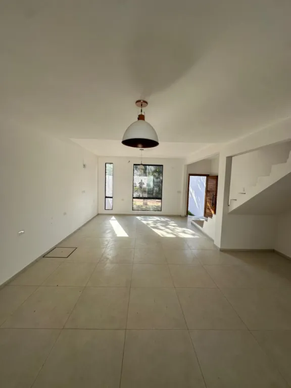 Vendo Dúplex en Luque Zona Rakiura — foto 3