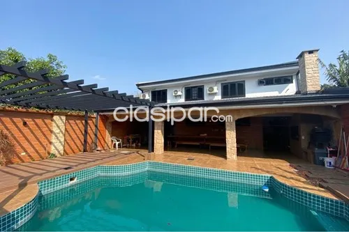 RESIDENCIA CON PISCINA EN SAN LORENZO BO LAS MERCEDES — foto 2