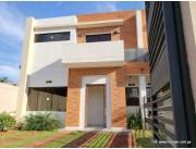 ALQUILO DUPLEX 3 DORM. Z/ SUPER STOCK BRITEZ BORGES LUQUE (CÓD. 512)