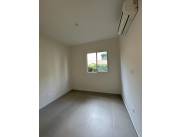 ALQUILO CASA EN CONDOMINIO BOTANICA 2 - ASUNCION COD 6023