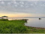 EN VENTA TERRENO SOBRE EL LAGO