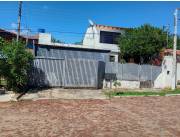 VILLA ELISA-- Bo. ROSEDAL, HERMOSA CASA A 200 METROS DE LA AVDA. DEFENSORES DEL CHACO..