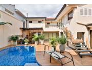 En venta residencia en Las Lomas - Asunción