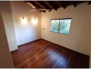 VENDO RESIDENCIA EN LAMBARE, BARRIO SAN ISIDRO COD 6035