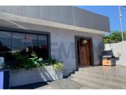 CASA DE 5 HABITACIONES DISPONIBLE EN SAN VICENTE