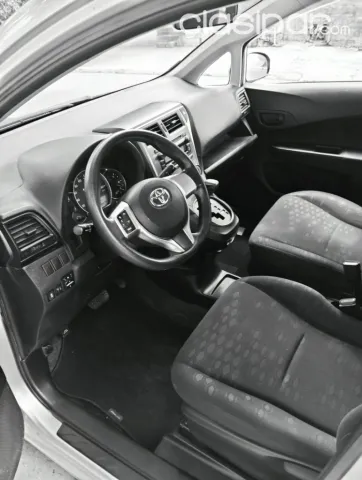 Toyota Ractis 2011 — foto 6