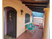 🏡 Casa Colonial con Alma y Espacios Amplios – A Precio Especial en MRA