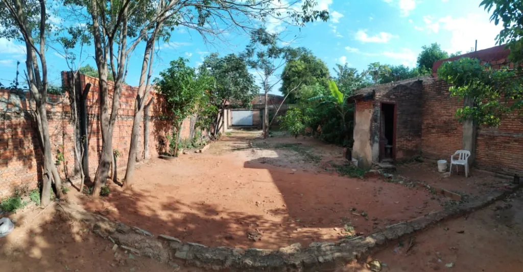 En venta terreno con construcción - Barrio TabladaNueva Santisima Trinidad — foto 3
