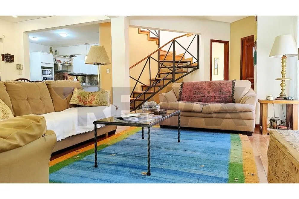 VENDO RESIDENCIA DE LUJO EN LAMBARE A PASOS DEL YACHT — foto 3
