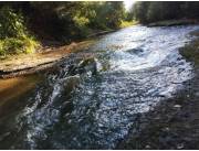 HERMOSA PROPIEDAD EN VENTA EN PIRIBEBUY CON ARROYO