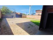 VENDO TINGLADO SEMI NUEVO DE 1000 M2 EN BARRIO LOMA PYTA - ASUNCION COD 5880