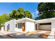 Casa de 2 dormitorios en barrio cerrado de Luque