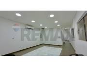 ALQUILO DEPÓSITO A ESTRENAR C/OFICINAS EN MARIANO ROQUE ALONSO-TERRENO 1080M2, CONST.720M2