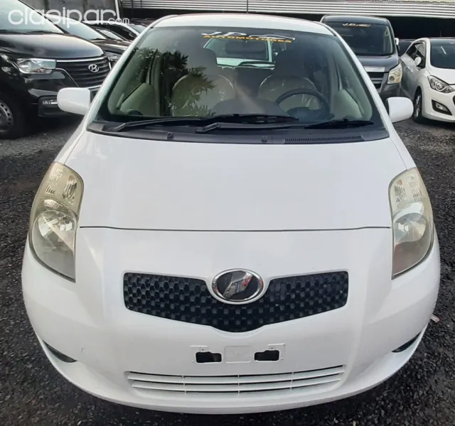Toyota Vitz 2006 - foto 2