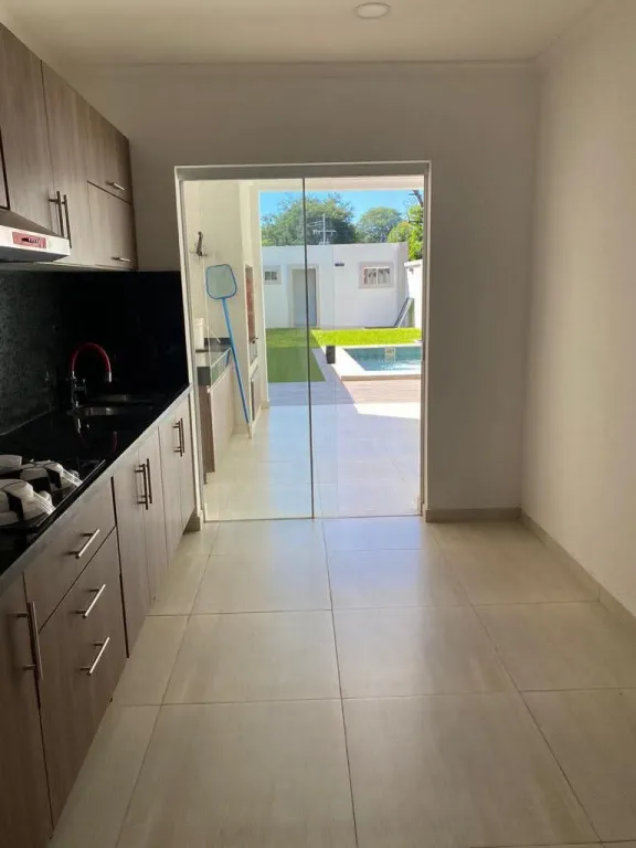 VENDO DUPLEX A ESTRENAR EN FERNANDO DE LA MORA ZONA PINEDO — foto 3