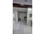 CENTRO DE MÉDICO EN VENTA, CUARTO BARRIO, LUQUE