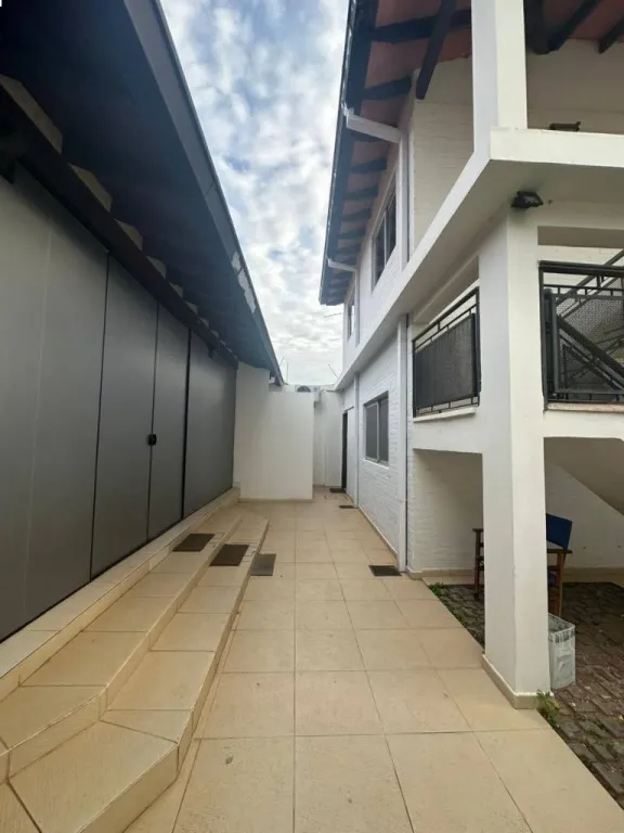 EN VENTA AMPLIA OFICINA EN ZONA RECOLETA — Foto 3