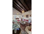 VENDO RESIDENCIA EN ASUNCION COD 6099