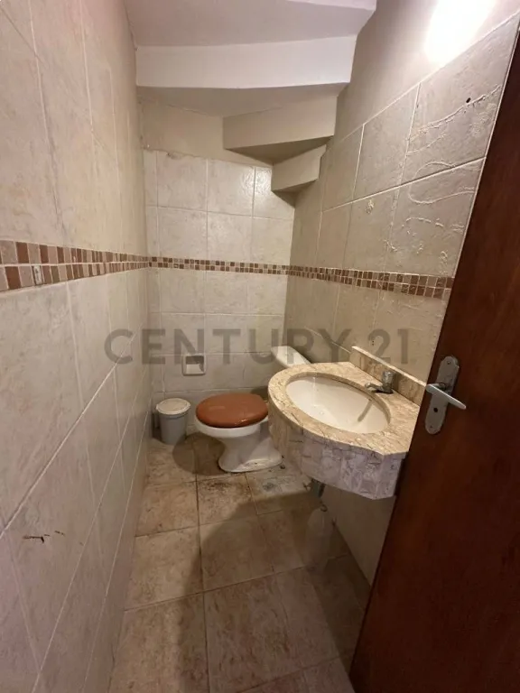 Alquilo duplex remodelado zona canal 13 — foto 2