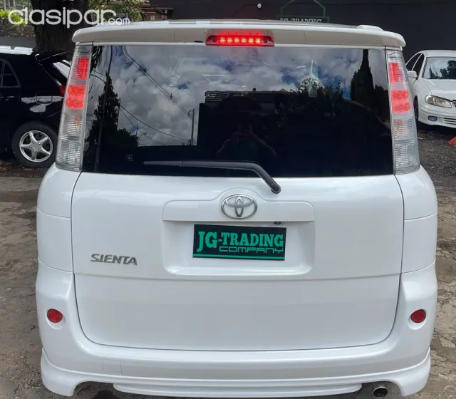 Toyota Sienta 2009 — foto 6