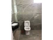 *Casa amplia en Alquiler totalmente refaccionada* cod 5772