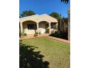 VENDO CASA DE 2 DORMITORIOS EN FERNANDO DE LA MORA ZONA NORTE