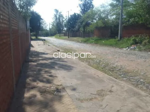 VENTA DE IMPORTANTE TERRENO A 2 CUADRAS DE LA AV. PERON 5896ID — foto 2