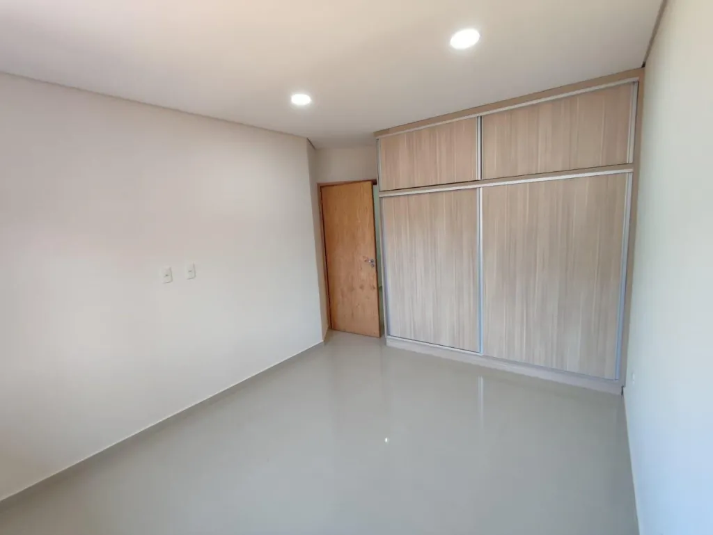 VENDO DUPLEX EN LAMBARE, ZONA CANAL 13 COD 6109 — foto 2