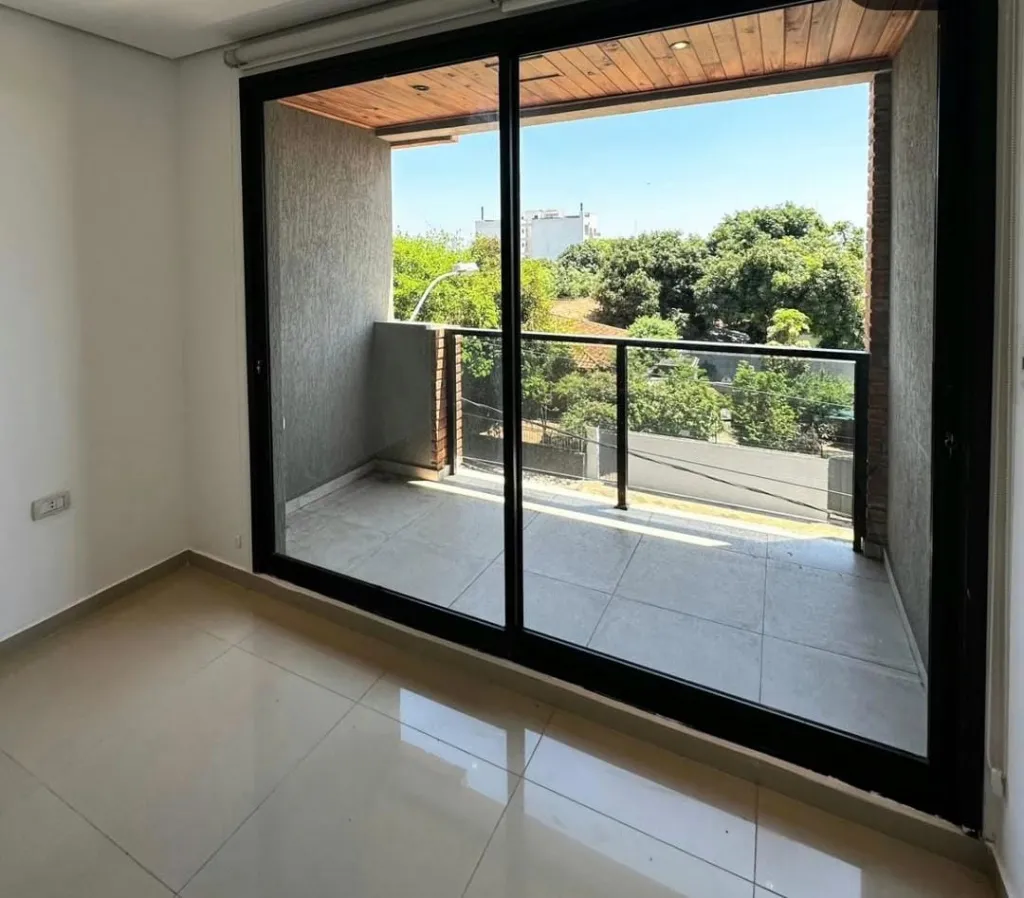 VENDO DEPARTAMENTO EN EDIFICIO LOOK, BARRIO JARA COD 6116 — foto 3