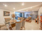 VENDO CASA CON PISCINA EN LAMBARE