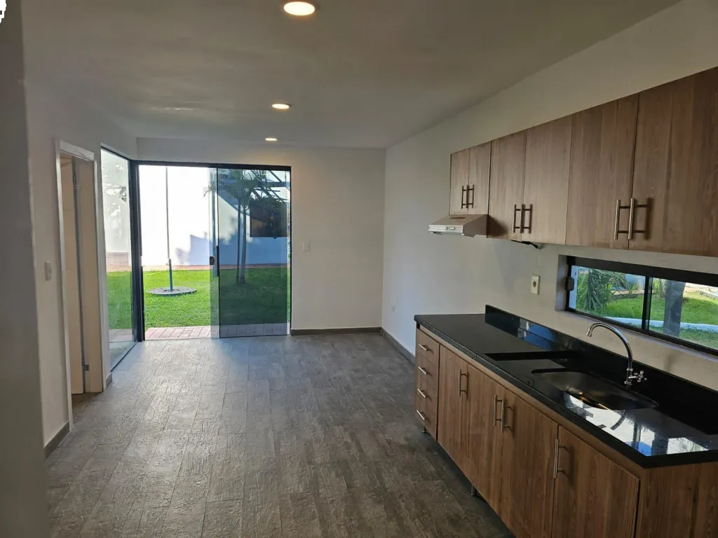 SAN BERNARDINO, URBANIZACION PUERTA DEL LAGO — foto 3