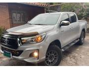 Toyota Hilux SRV Modelo 2019/8 Del Representante TOYOTOSHI IMPECABLE ESTADO! Motor 2.8cc