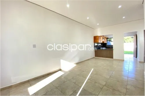VENDO CHALET A ESTRENAR EN LUQUE BARRIO MORA KUÉ!! — foto 2