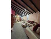 VENDO AMPLIA CASA 3 DORMITORIOS EN FDO. DE LA MORA ZONA SUR