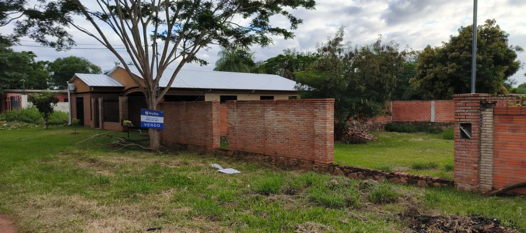 Vendo terreno amurallado en Luque Ykaa — foto 2
