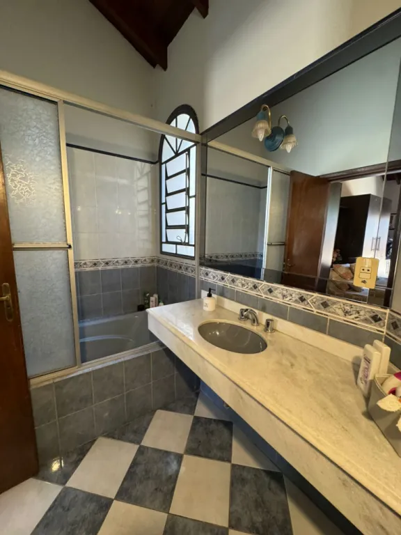 Vendo Hermosa Casa Sólida de 409 m2 en el Barrio Las Mercedes - CLHO7608124 — photo 2