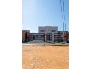 VENDO CASA EN ZONA AEROPUERTO COD 5835