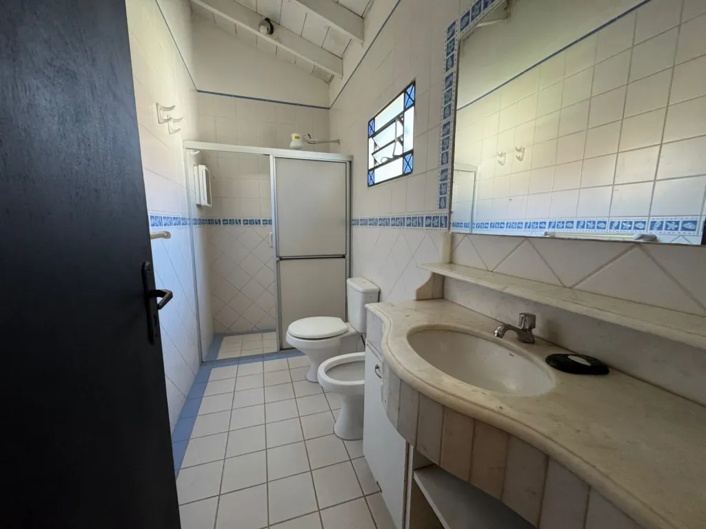 VENDO CASA EN SAN BERNARDINO SOBRE LA AV. SCHERER COD 5810 — foto 2