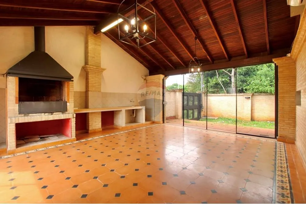 CASA EN BARRIO SAN MIGUEL DE SAN LORENZO — foto 3