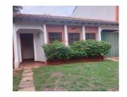 ALQUILO CASA EN LAMBARE BARRIO SANTA LIBRADA COD 6021