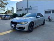 2013 bmw 328i Luxury de perfecta