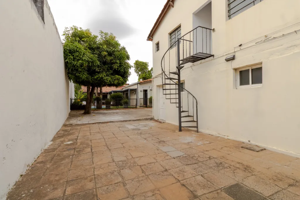 Vendo Casa en Asunción - Barrio Pettirossi Asunción — foto 2