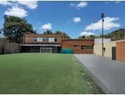 VILLA MORRA, SHOPPING MARISCAL: 1.300 M2 IDEALES P/ EDIFICIOS EN ALTURA, 10 NIVELES.