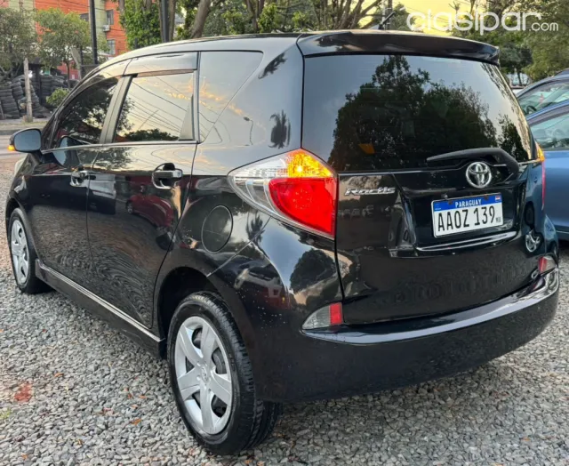 Toyota New Ractis 2012 — foto 6
